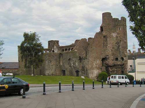 Swansea Castle is to be opened up to visitors for the first time in decades