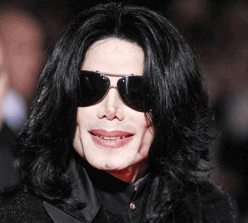 Lady Gaga Buys 55 Items From Michael Jackson Auction, Says She'll