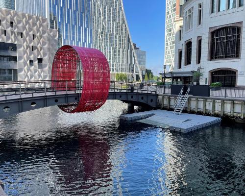 Open water swimming venue launched in Londons Canary Wharf