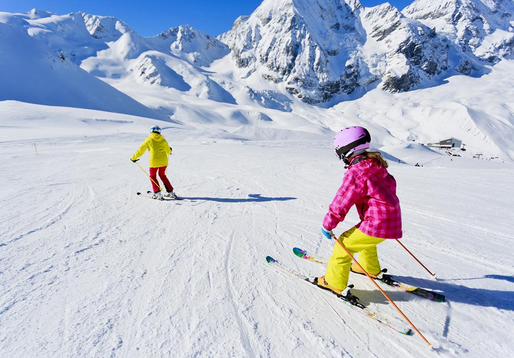 Chill FactorE encourages children to learn to ski / © shutterstock/i gorillaimages