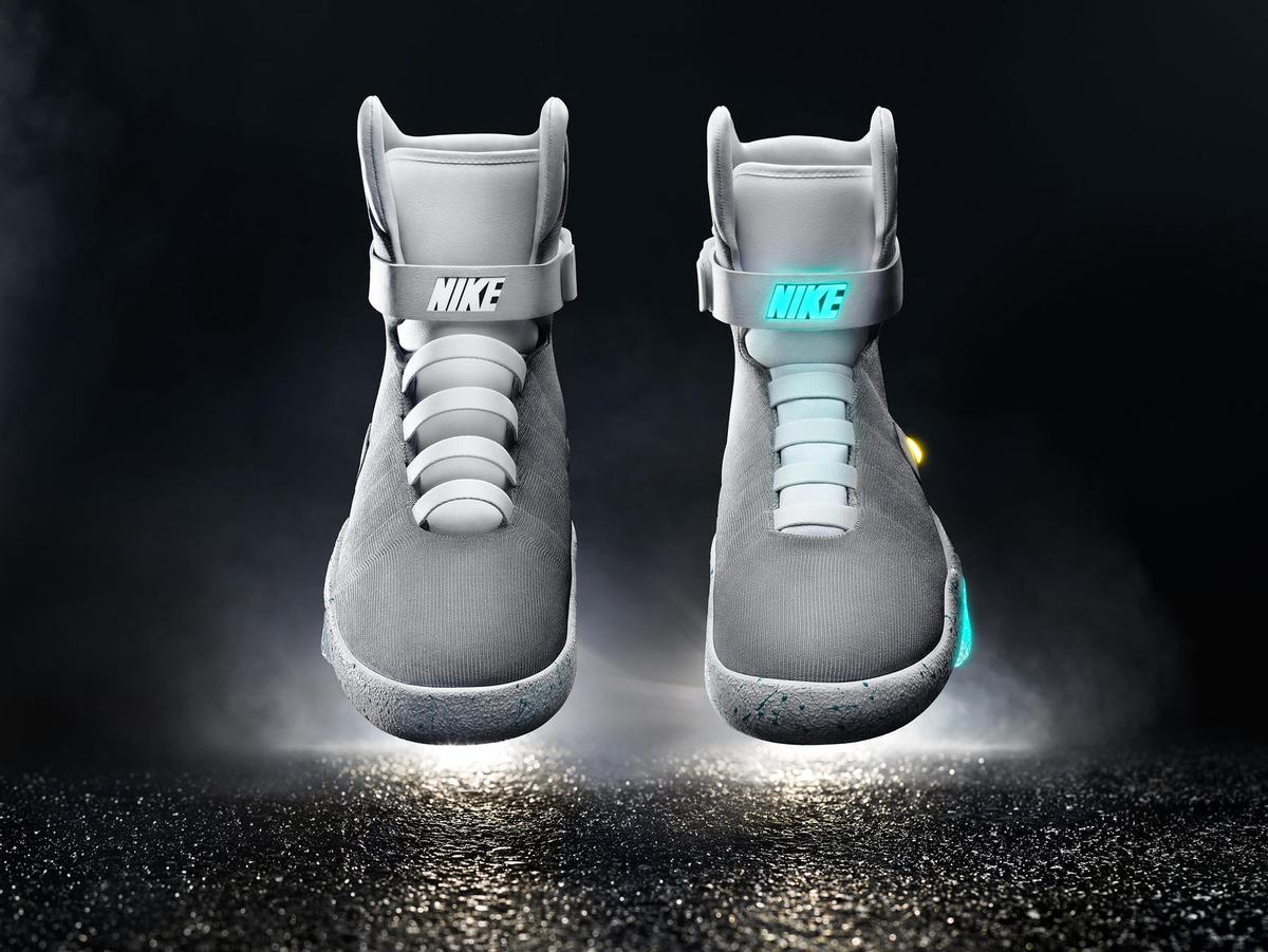 Nike unveils self-lacing 'Back to the 