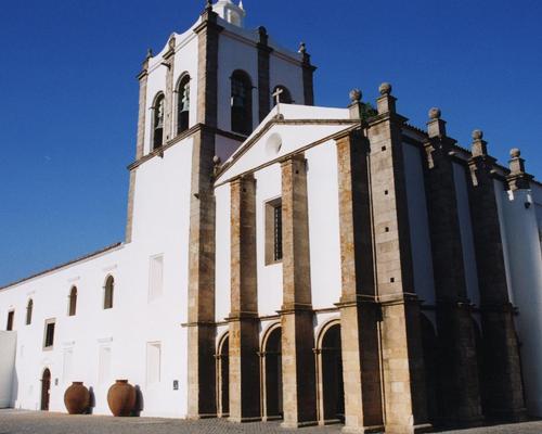 The Pousada Convento de Arraiolos is located in a historic convent