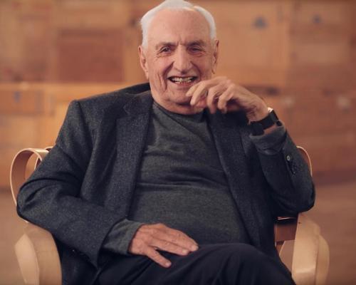 Gehry will deliver at least 15 video lessons sharing his design philosophy using case studies, sketches and models / MasterClass